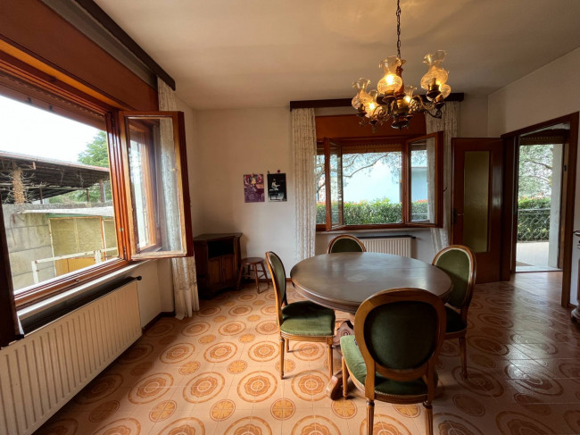 Casa indipendente in vendita a Mossa