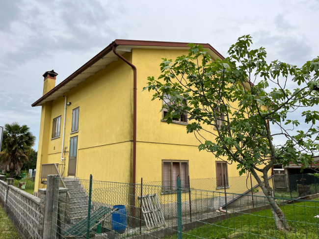  for sale in Manzano