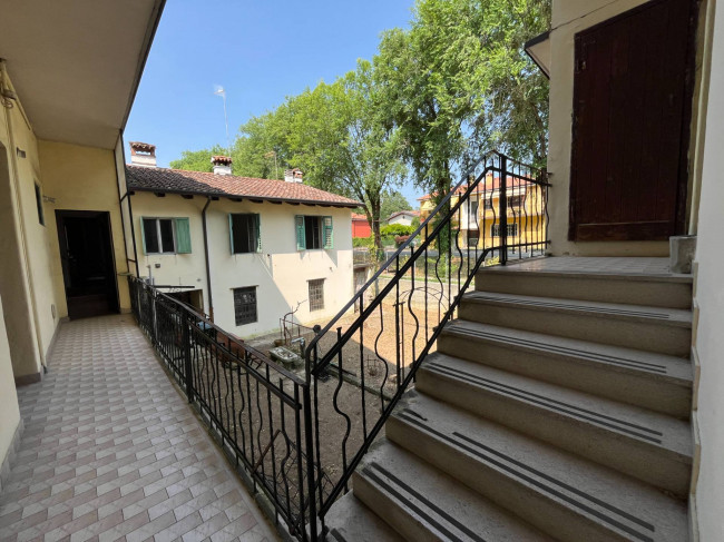 Stabile intero in vendita a Gorizia