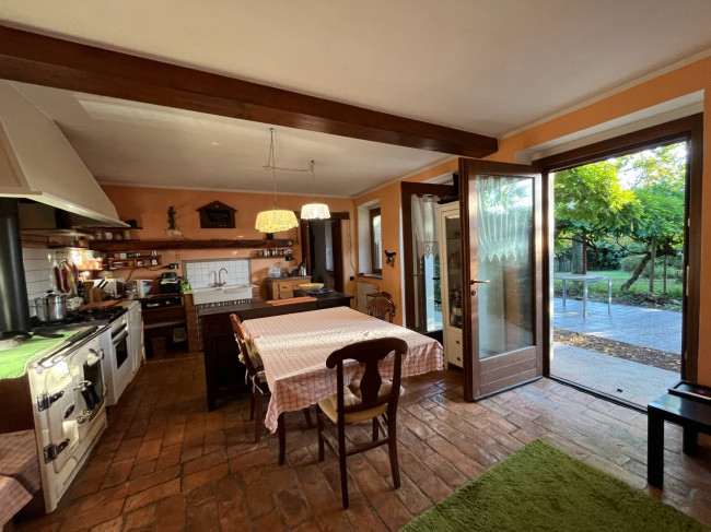  for sale in San Floriano del Collio