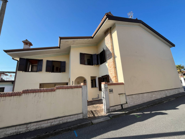 Casa indipendente in vendita a Gradisca d'Isonzo