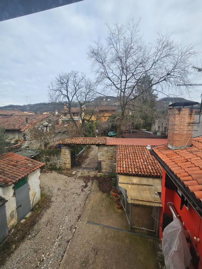 Casa in linea in vendita a Cormons