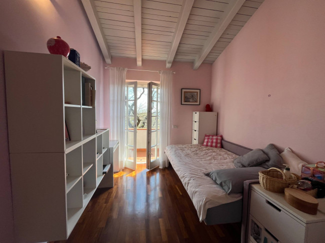 Villa in vendita a Medea