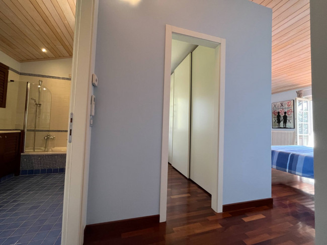 Villa in vendita a Medea