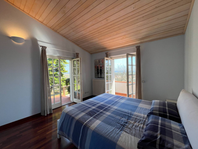 Villa in vendita a Medea