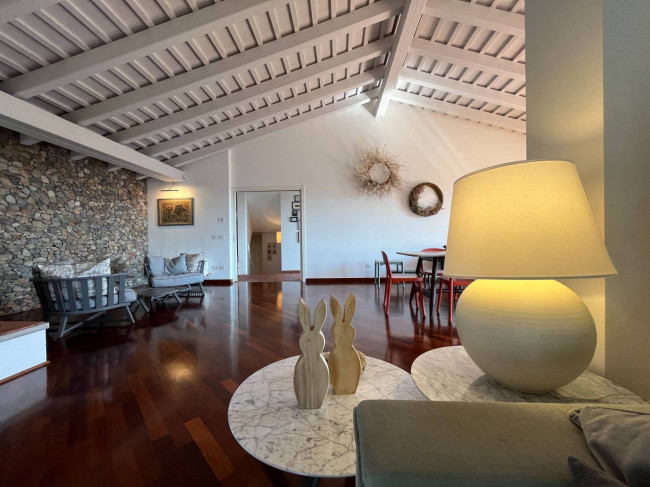 Villa in vendita a Medea