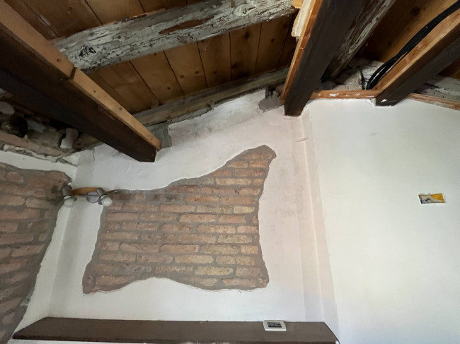 Casa in linea in vendita a Cormons