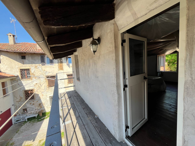 Casa in linea in vendita a Cormons