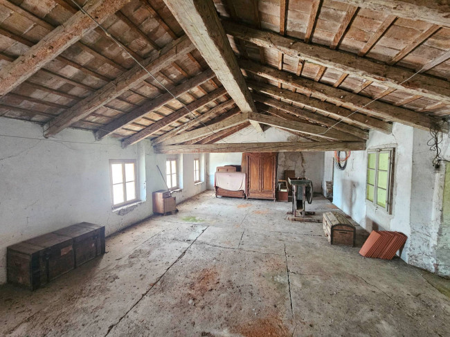 Casa in linea in vendita a Capriva del Friuli