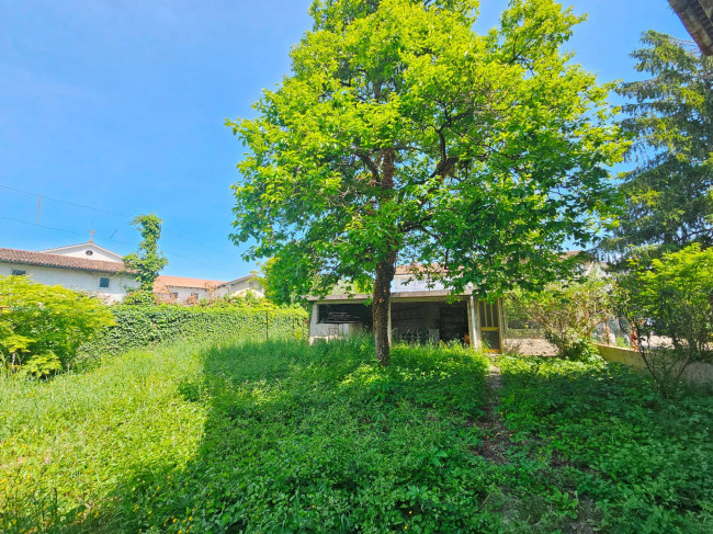 Casa in linea in vendita a Capriva del Friuli