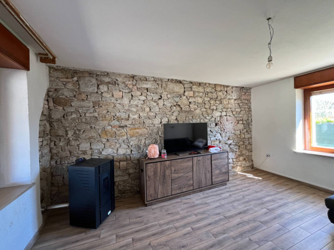 Casa in linea in vendita a Moraro