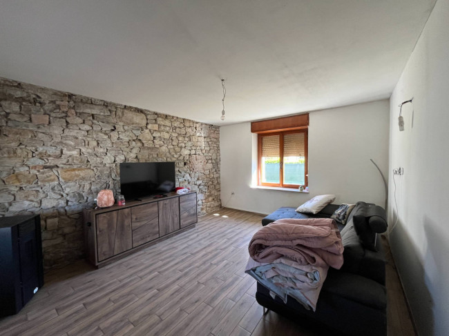 Casa in linea in vendita a Moraro