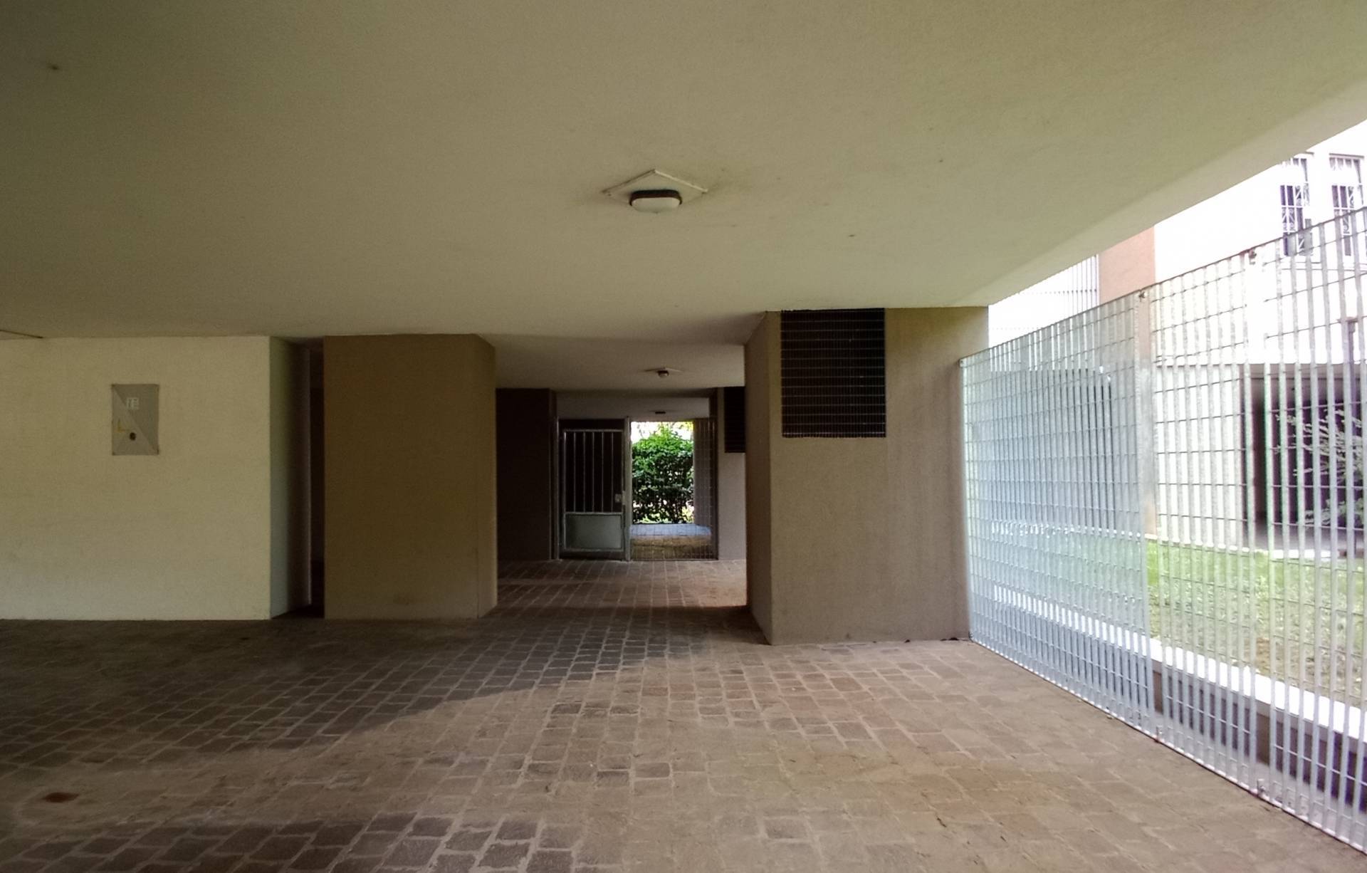Magazzino in vendita a Bologna (BO)