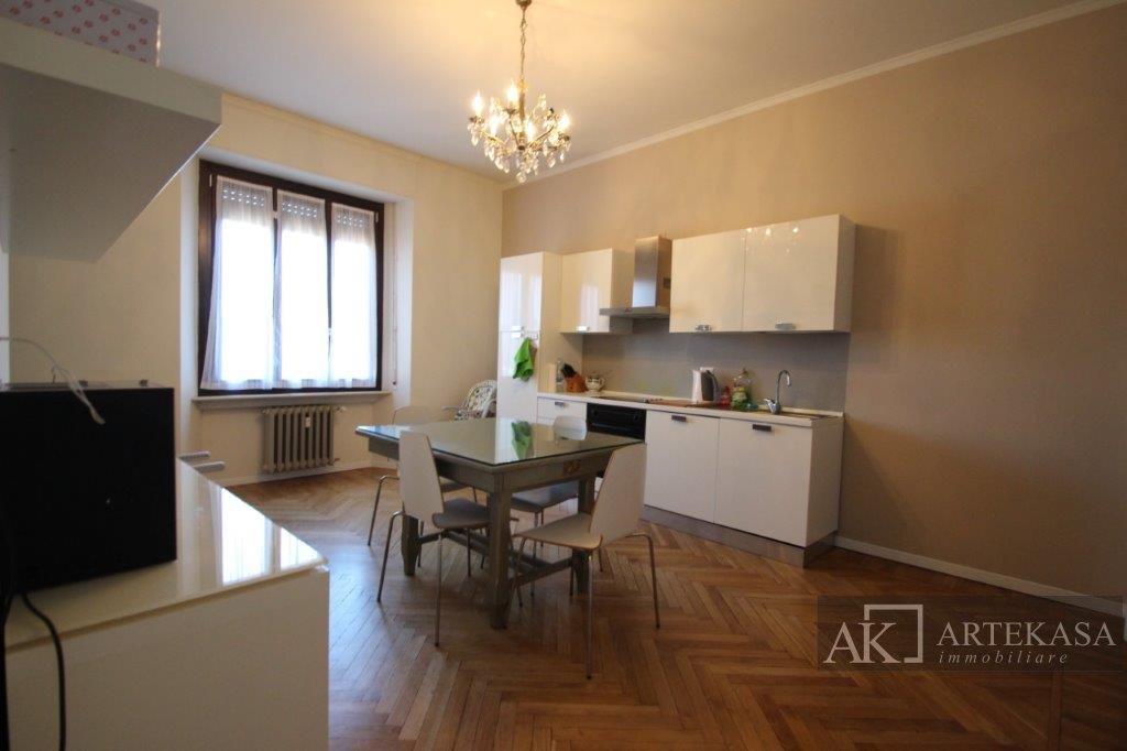 Appartamento, 190 Mq, Vendita - Novara (Novara)