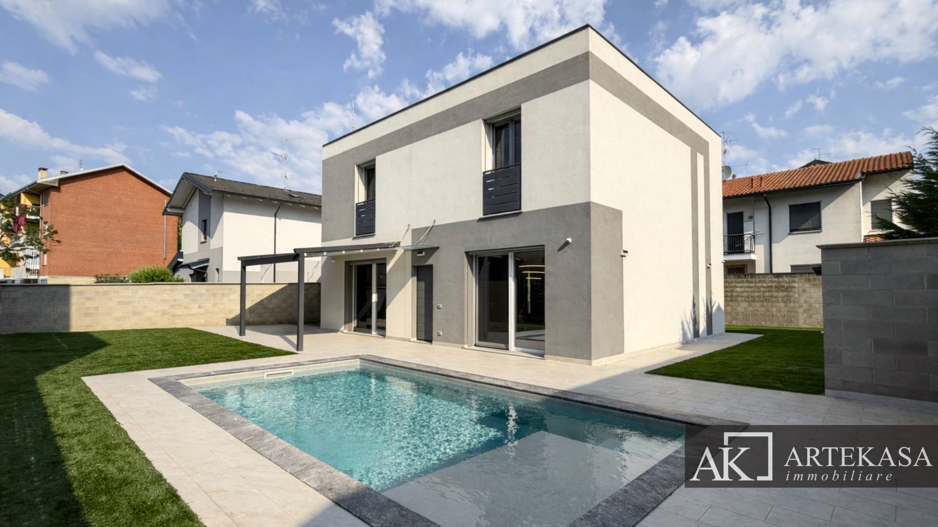Villa in vendita a Galliate