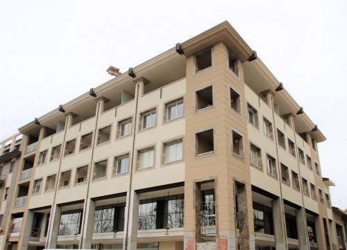 Shop for sale in Novara