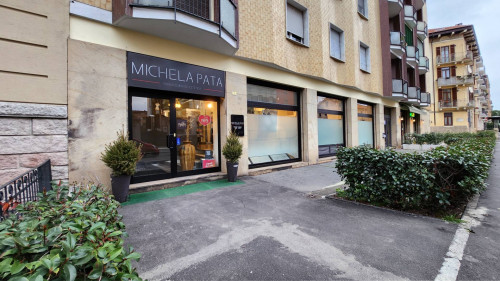 Negozio in vendita a Novara