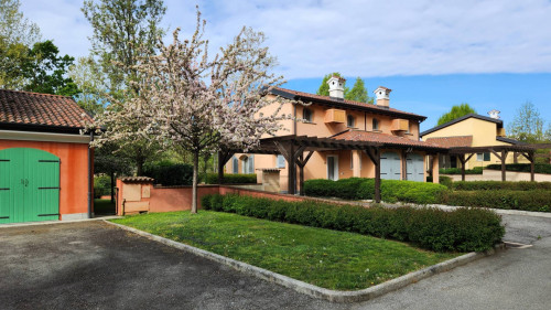 Villa in vendita a Bogogno