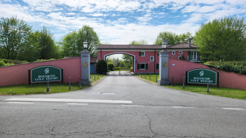 Villa in vendita a Bogogno