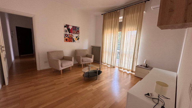 BILOCALE in affitto a Novara