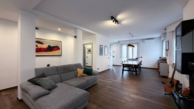 3 Rooms for sale in Novara