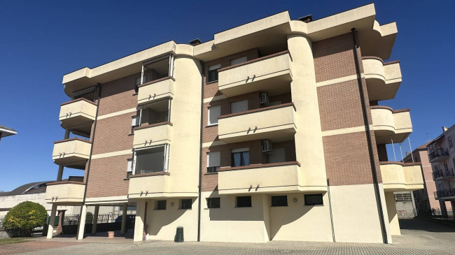 BILOCALE in affitto a Novara