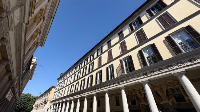 Study/Office for rent in Novara