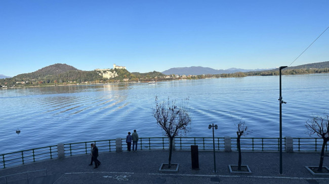 4 LOCALI in affitto a Arona