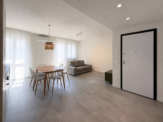 two-room apartment for rent in Novara