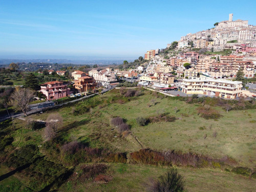 Terreno edificabile in vendita a Palombara Sabina (RM)