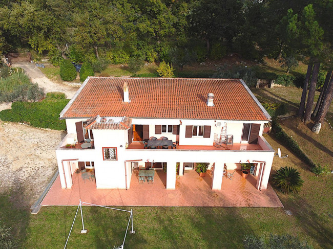 Villa in vendita a Palombara Sabina (RM)