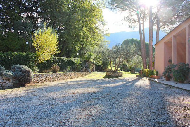 Villa in vendita a Palombara Sabina (RM)