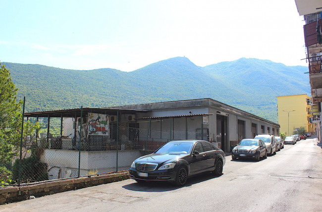 Laboratorio in vendita a Palombara Sabina (RM)