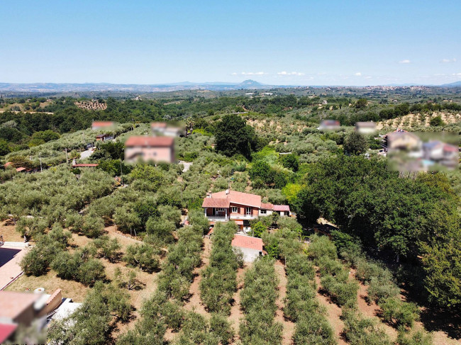 Casa singola in vendita a Palombara Sabina