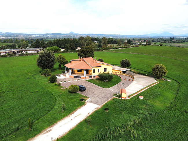 Appartamento in affitto a Palombara Sabina