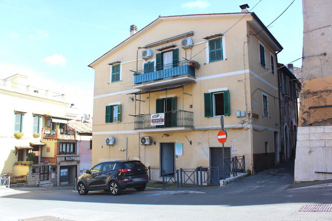 Appartamento in vendita a Palombara Sabina