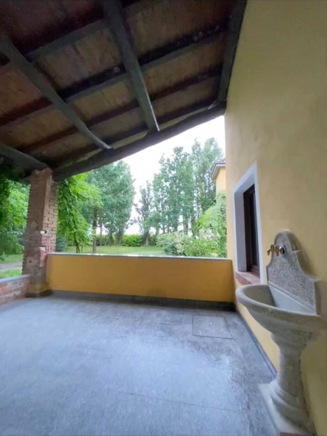 Casa indipendente in Affitto a Novara