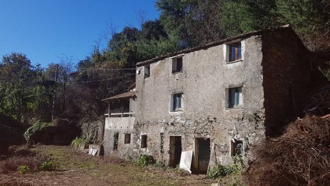 Rustico casale in Vendita a Varazze