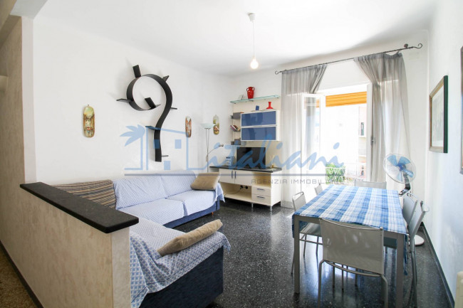 Appartamento in Affitto a Varazze