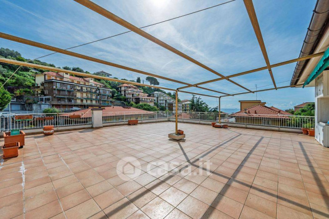Appartamento in Vendita a Varazze