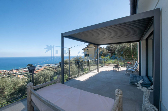 Villa in Vendita a Varazze