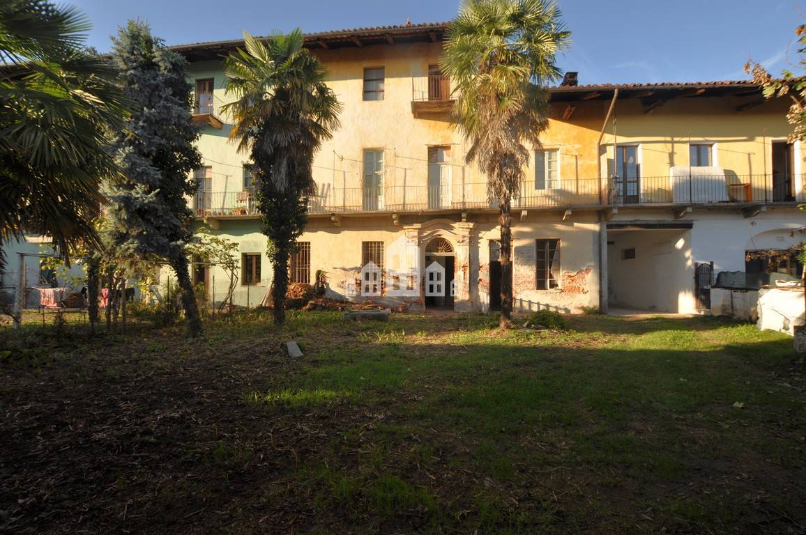 Casa indipendente in vendita a Favria (TO)