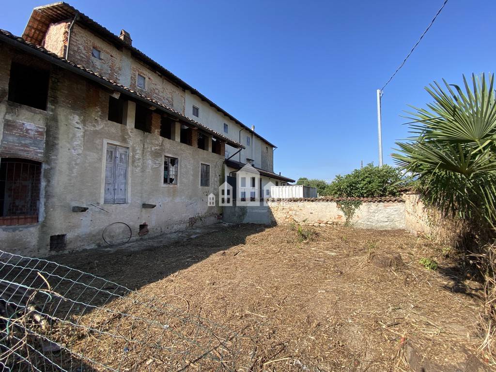 Casa indipendente in vendita a Favria (TO)