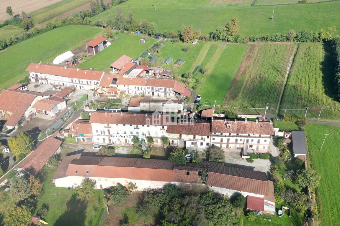 Casa indipendente in vendita a Favria (TO)