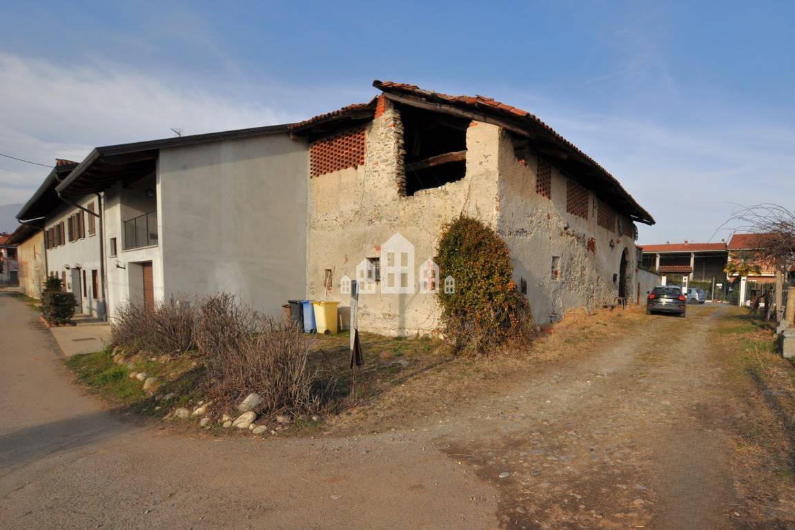 Casa indipendente in vendita a Castellamonte (TO)