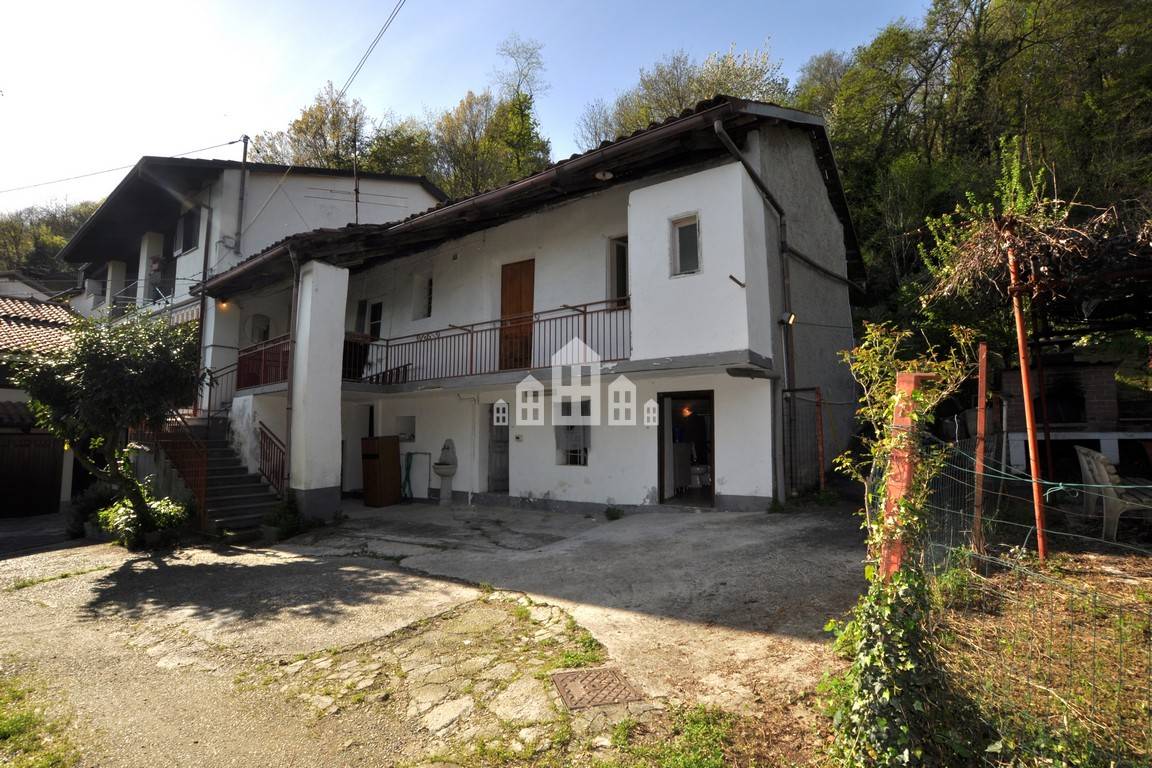 Casa indipendente in vendita a Salto, Cuorgnè (TO)