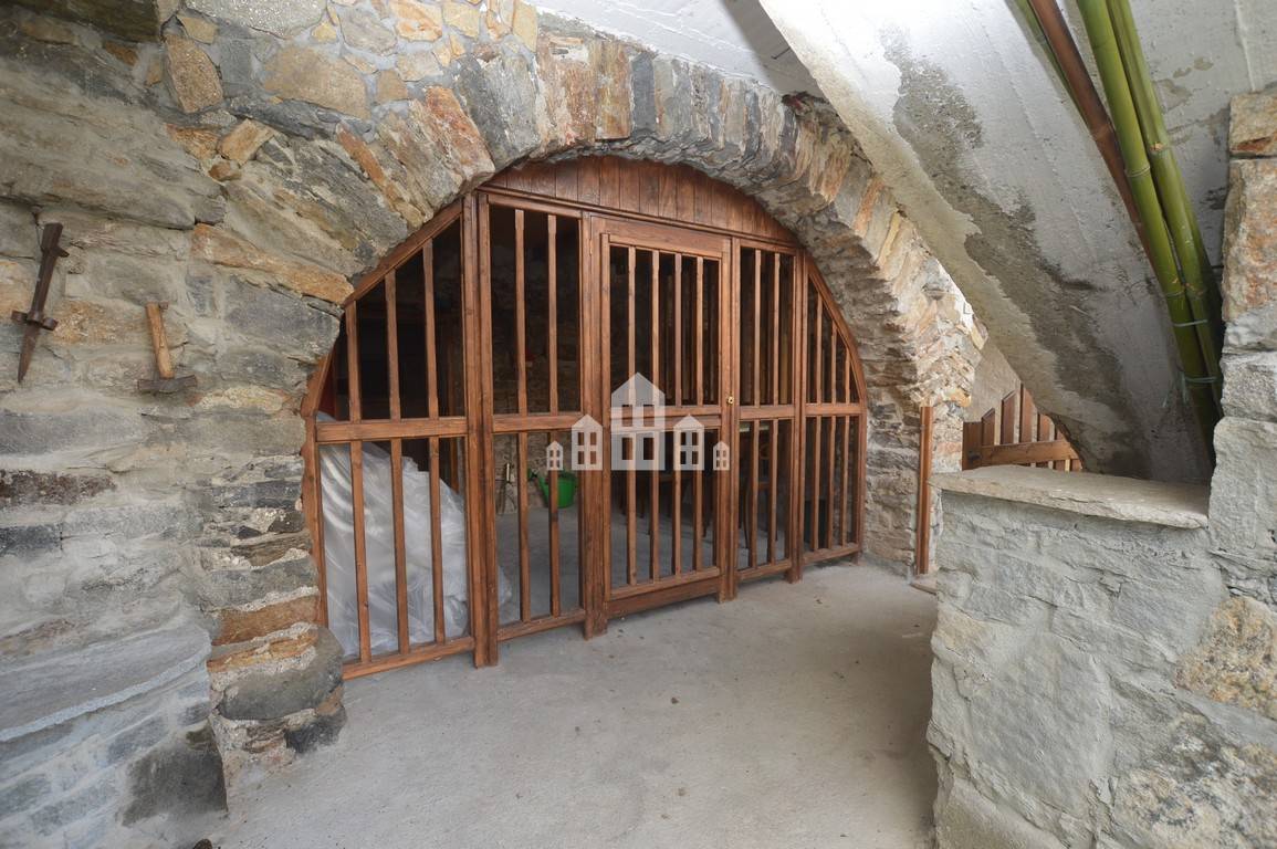 Casa indipendente in vendita a Valchiusa (TO)