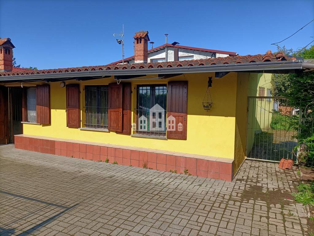 Casa indipendente in vendita a Favria (TO)