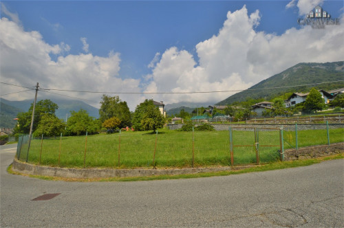 Terreno edificabile in vendita a Valchiusa