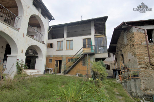Casa semindipendente in vendita a San Colombano Belmonte